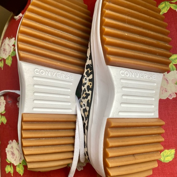 Converse Run Star Hike Low Leopard\Camo Platform Sneakers - Picture 3 of 3